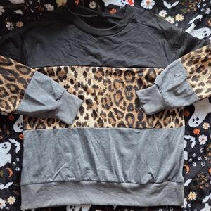 SHEIN Black and Leopard Print Top